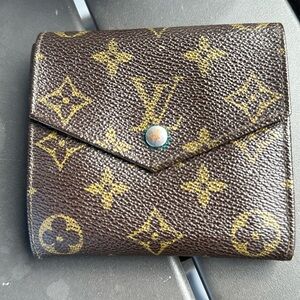 LV Unisex wallet